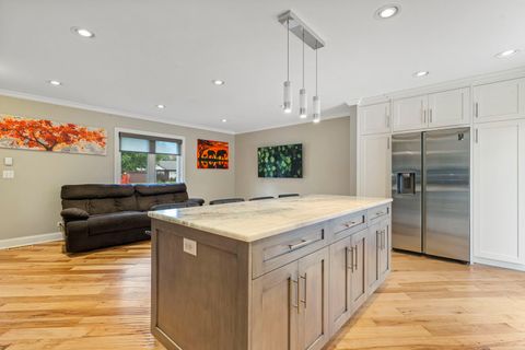 Tiny photo for 307 Albright Court, Vernon Hills, IL 60061 (MLS # 12492532)