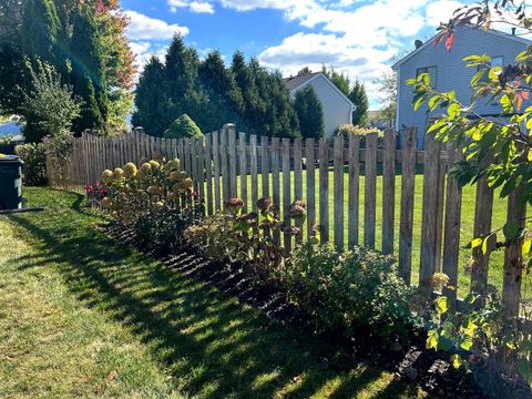 Tiny photo for 307 Albright Court, Vernon Hills, IL 60061 (MLS # 12492532)