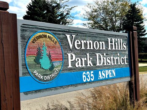 Tiny photo for 307 Albright Court, Vernon Hills, IL 60061 (MLS # 12492532)