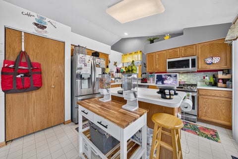 Tiny photo for 353 Valley Forge Avenue, South Elgin, IL 60177 (MLS # 12764567)