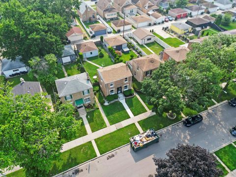 Tiny photo for 307 Geneva Avenue, Bellwood, IL 60104 (MLS # 12482041)