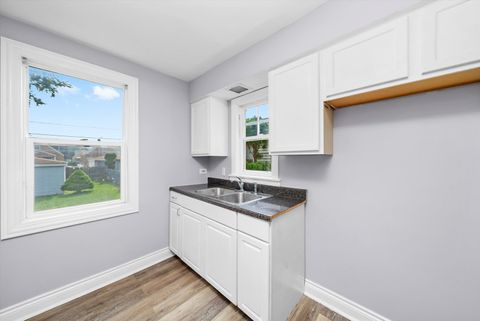 Tiny photo for 307 Geneva Avenue, Bellwood, IL 60104 (MLS # 12482041)