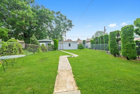 Tiny photo for 307 Geneva Avenue, Bellwood, IL 60104 (MLS # 12482041)