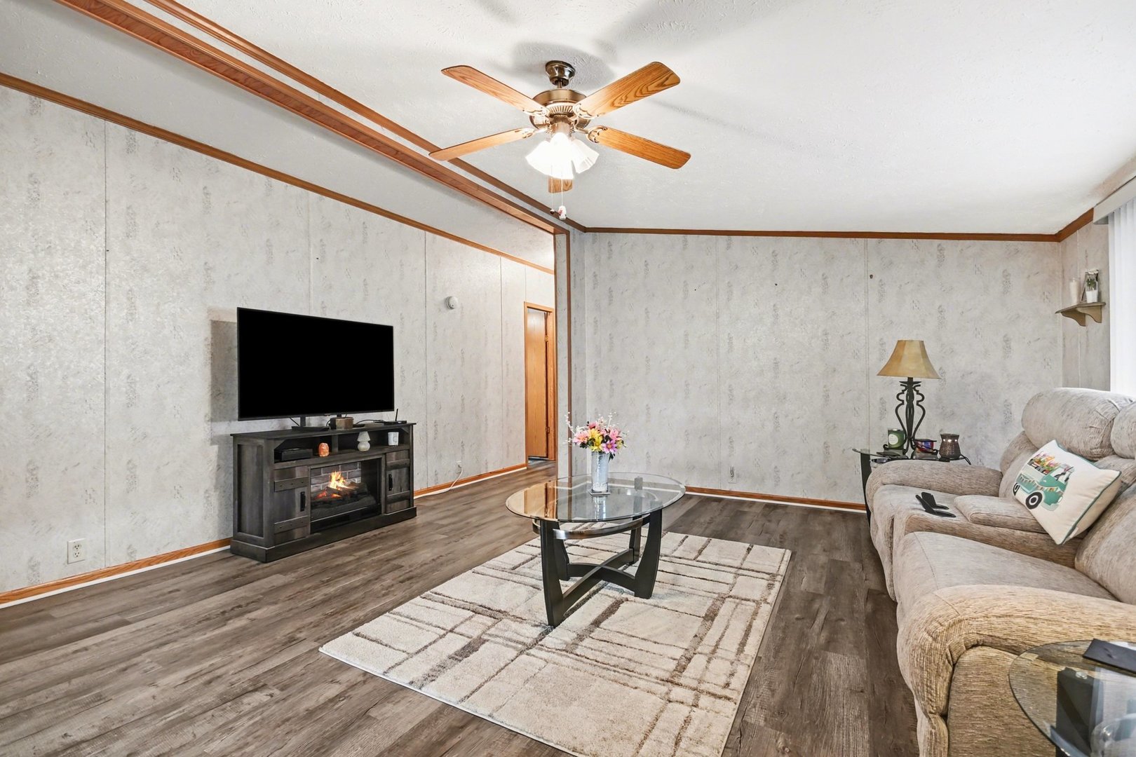 22534 Woodside Drive