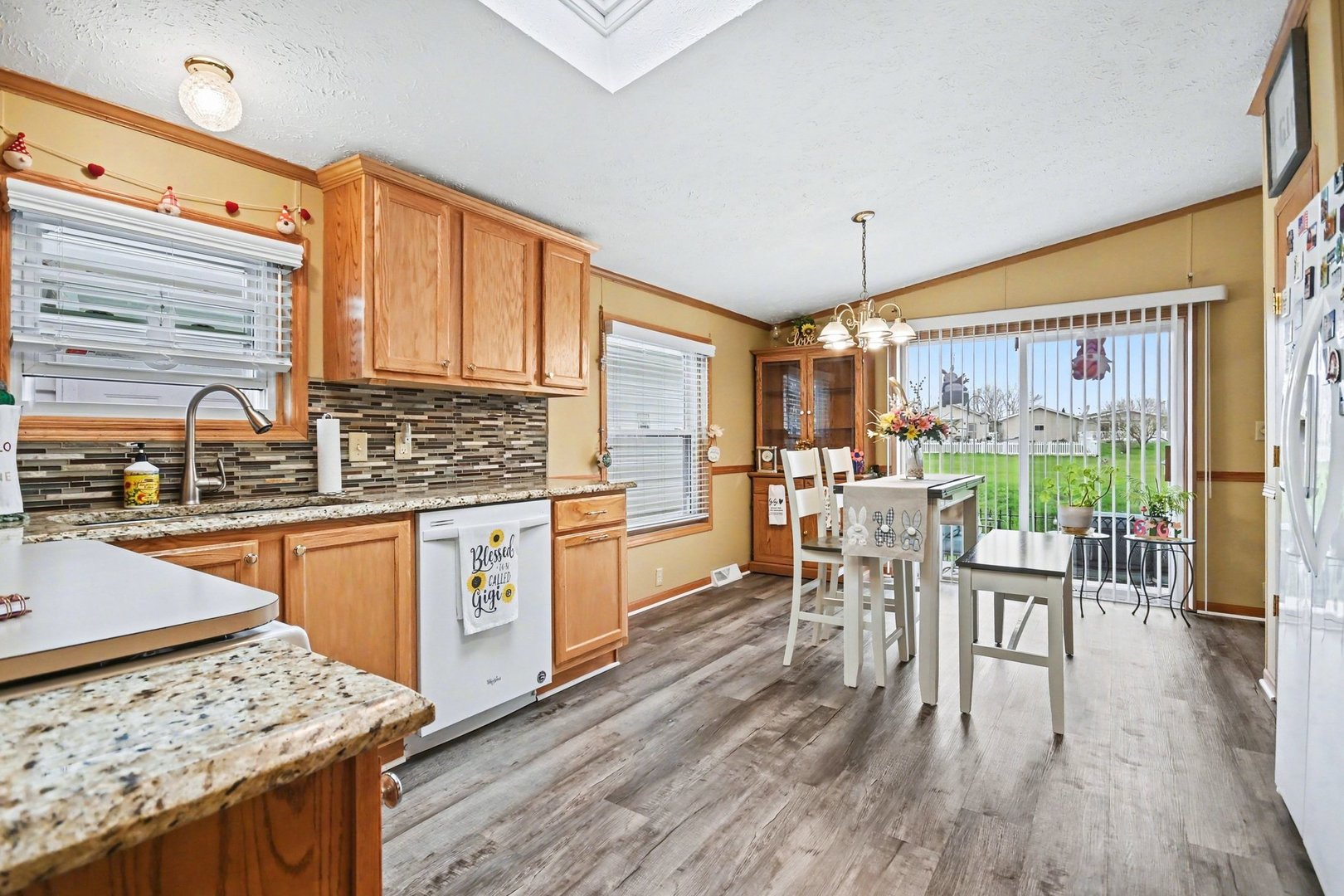 22534 Woodside Drive