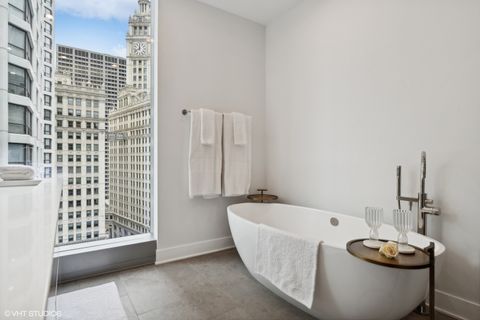 Tiny photo for 403 N Wabash Avenue #12B, Chicago, IL 60611 (MLS # 12420713)