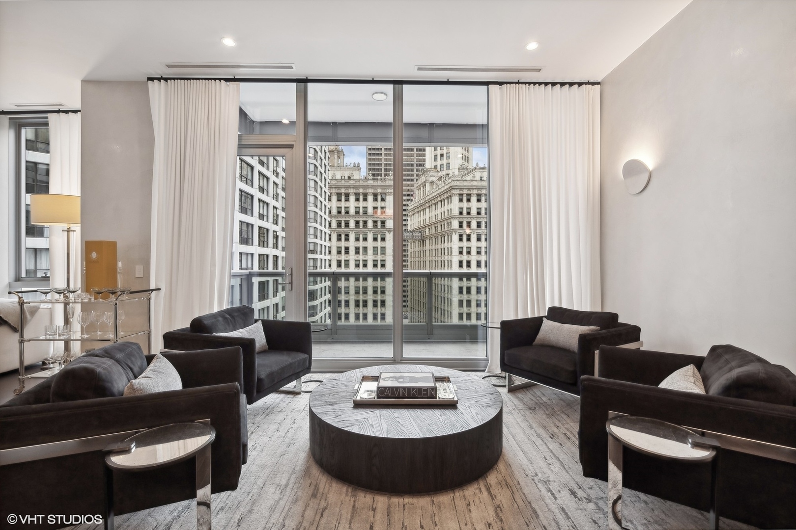 403 N Wabash Avenue 12B
