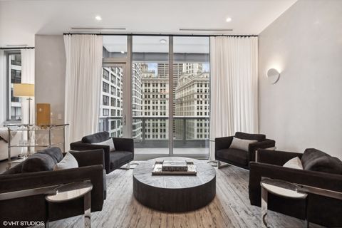 Tiny photo for 403 N Wabash Avenue #12B, Chicago, IL 60611 (MLS # 12420713)