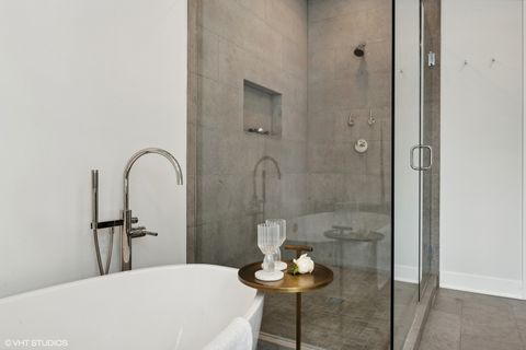 Tiny photo for 403 N Wabash Avenue #12B, Chicago, IL 60611 (MLS # 12420713)