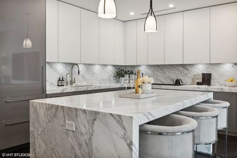 Tiny photo for 403 N Wabash Avenue #12B, Chicago, IL 60611 (MLS # 12420713)