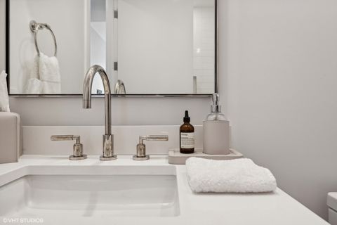 Tiny photo for 403 N Wabash Avenue #12B, Chicago, IL 60611 (MLS # 12420713)