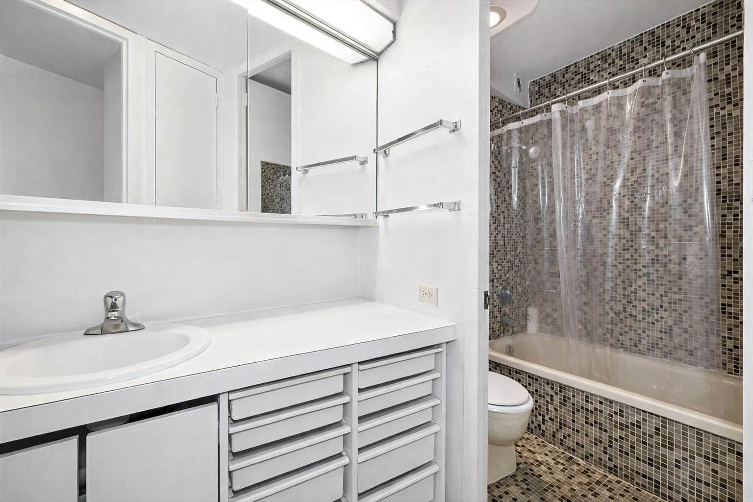 300 N STATE Street 2504