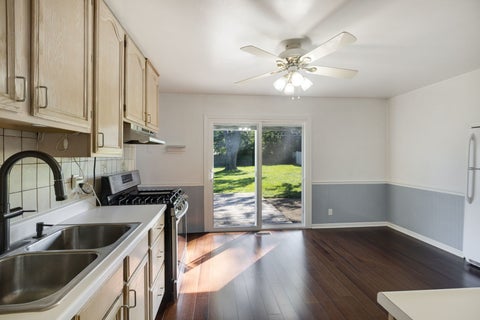Tiny photo for 917 Sunnydale Boulevard, Streamwood, IL 60107 (MLS # 12761943)
