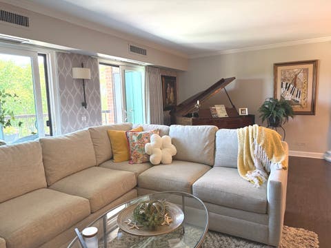 Tiny photo for 1405 E Central Road #411B, Arlington Heights, IL 60005 (MLS # 12664635)