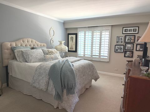Tiny photo for 1405 E Central Road #411B, Arlington Heights, IL 60005 (MLS # 12664635)