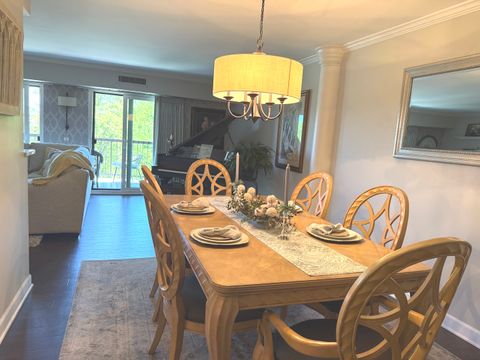 Tiny photo for 1405 E Central Road #411B, Arlington Heights, IL 60005 (MLS # 12664635)