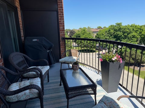 Tiny photo for 1405 E Central Road #411B, Arlington Heights, IL 60005 (MLS # 12664635)