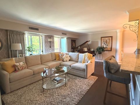 Tiny photo for 1405 E Central Road #411B, Arlington Heights, IL 60005 (MLS # 12664635)