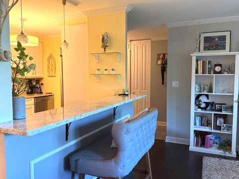 Tiny photo for 1405 E Central Road #411B, Arlington Heights, IL 60005 (MLS # 12664635)