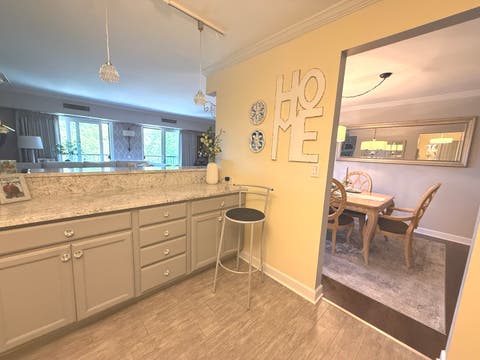 Tiny photo for 1405 E Central Road #411B, Arlington Heights, IL 60005 (MLS # 12664635)