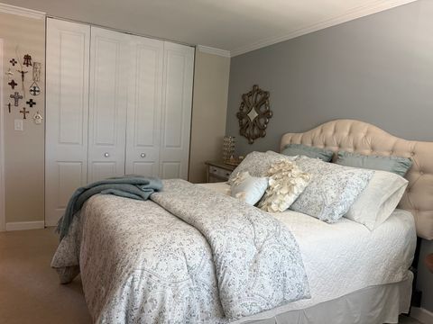 Tiny photo for 1405 E Central Road #411B, Arlington Heights, IL 60005 (MLS # 12664635)