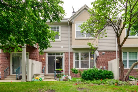 Tiny photo for 467 Pine Lake Circle, Vernon Hills, IL 60061 (MLS # 12758819)