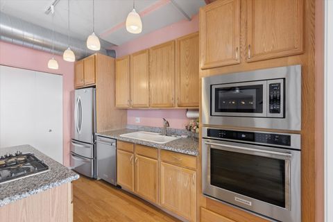 Tiny photo for 1530 S State Street #17R, Chicago, IL 60605 (MLS # 12625499)