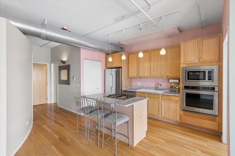 Tiny photo for 1530 S State Street #17R, Chicago, IL 60605 (MLS # 12625499)