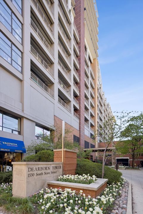 Tiny photo for 1530 S State Street #17R, Chicago, IL 60605 (MLS # 12625499)