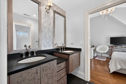 Tiny photo for 928 HASTINGS Street, Park Ridge, IL 60068 (MLS # 12757644)