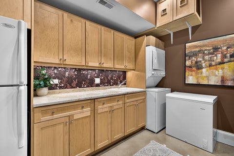 Tiny photo for 928 HASTINGS Street, Park Ridge, IL 60068 (MLS # 12757644)