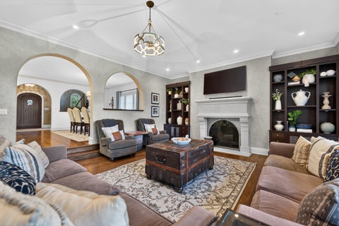 Tiny photo for 928 HASTINGS Street, Park Ridge, IL 60068 (MLS # 12757644)