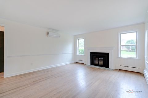 Tiny photo for 318 2nd Avenue, Libertyville, IL 60048 (MLS # 12636079)