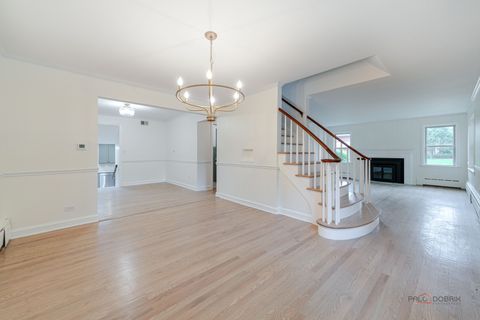 Tiny photo for 318 2nd Avenue, Libertyville, IL 60048 (MLS # 12636079)