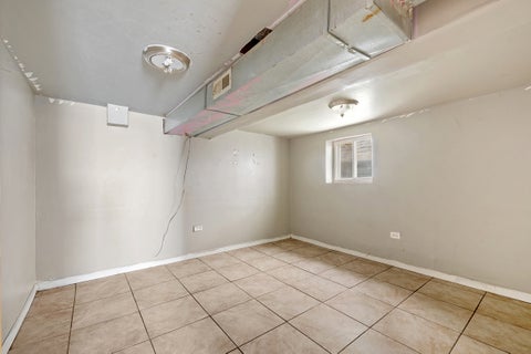 Tiny photo for 3450 W Walnut Street, Chicago, IL 60624 (MLS # 12737478)