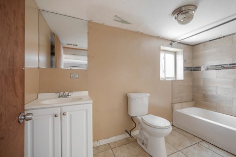 Tiny photo for 3450 W Walnut Street, Chicago, IL 60624 (MLS # 12737478)