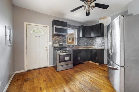 Tiny photo for 3450 W Walnut Street, Chicago, IL 60624 (MLS # 12737478)