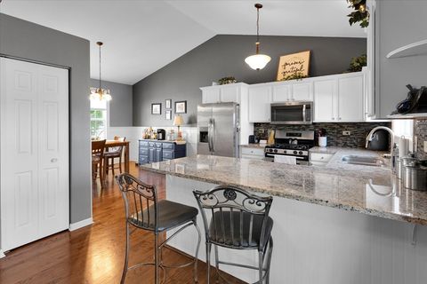 Tiny photo for 1410 Martin Court, Plainfield, IL 60586 (MLS # 12669233)