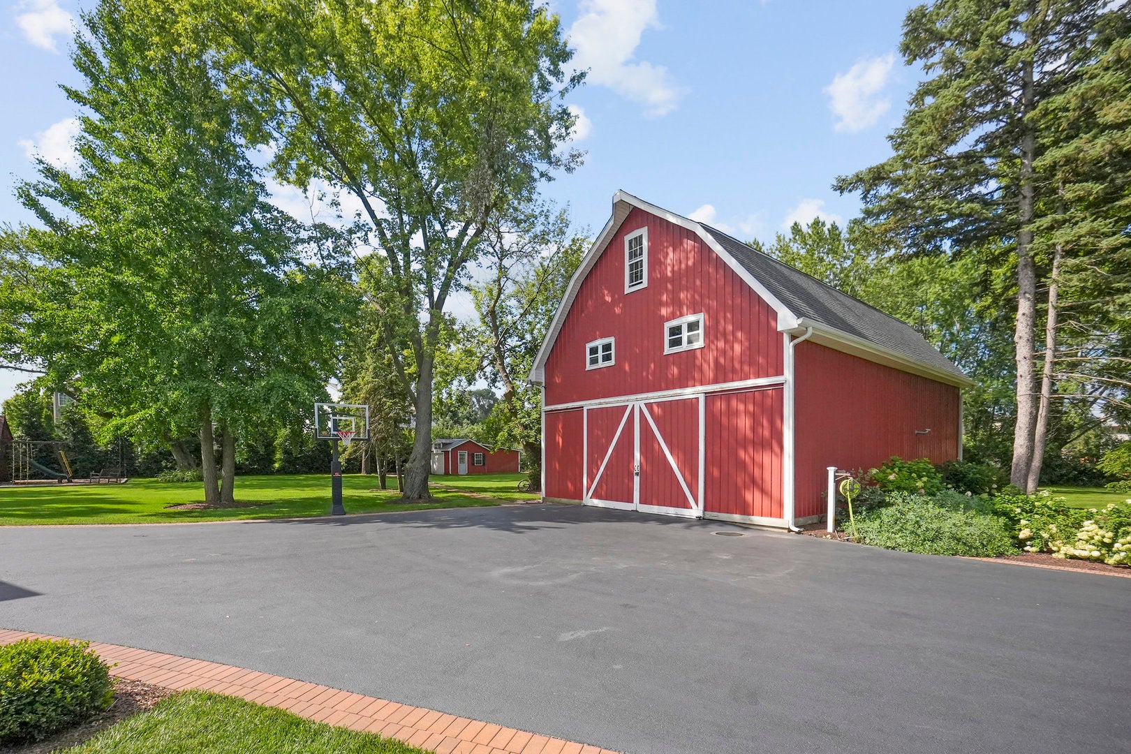 3614 Wolf Road