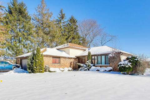 Photo of 749 Old Farm Road, Matteson, IL 60443 (MLS # 12528560)