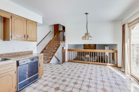 Tiny photo for 749 Old Farm Road, Matteson, IL 60443 (MLS # 12528560)