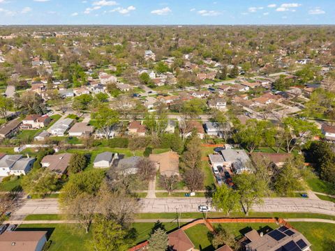 Tiny photo for 222 E Julia Drive, Villa Park, IL 60181 (MLS # 12603990)