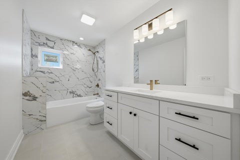 Tiny photo for 9941 Melvina Avenue, Oak Lawn, IL 60453 (MLS # 12768997)
