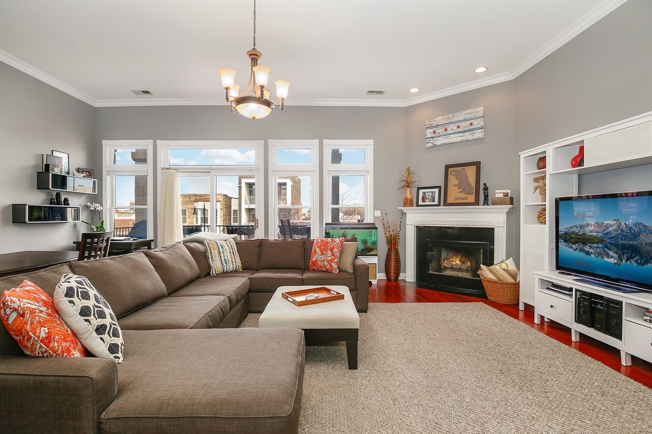 1933 W Irving Park Road 3