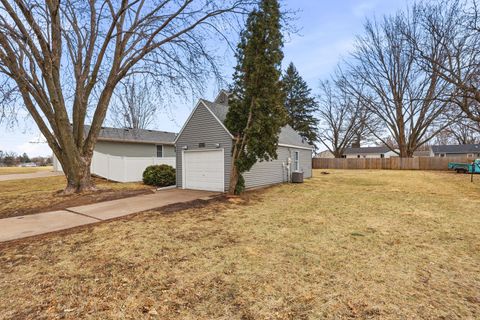 Tiny photo for 1711 W 59th Street, Davenport, IA 52806 (MLS # 12592925)