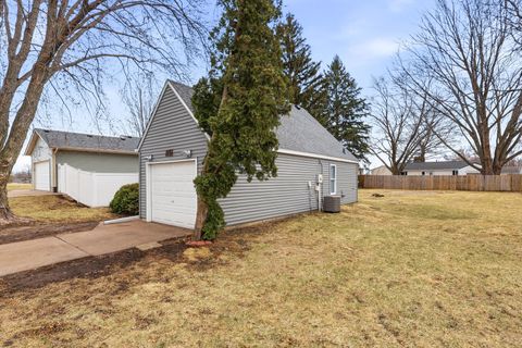 Tiny photo for 1711 W 59th Street, Davenport, IA 52806 (MLS # 12592925)