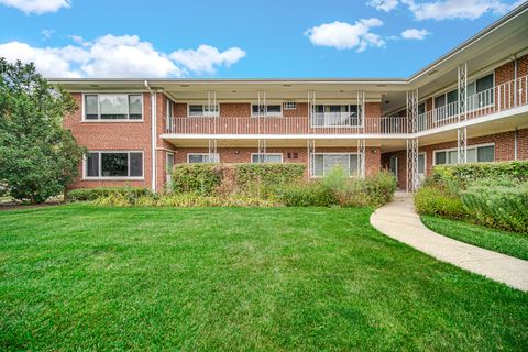 A home in Park Ridge