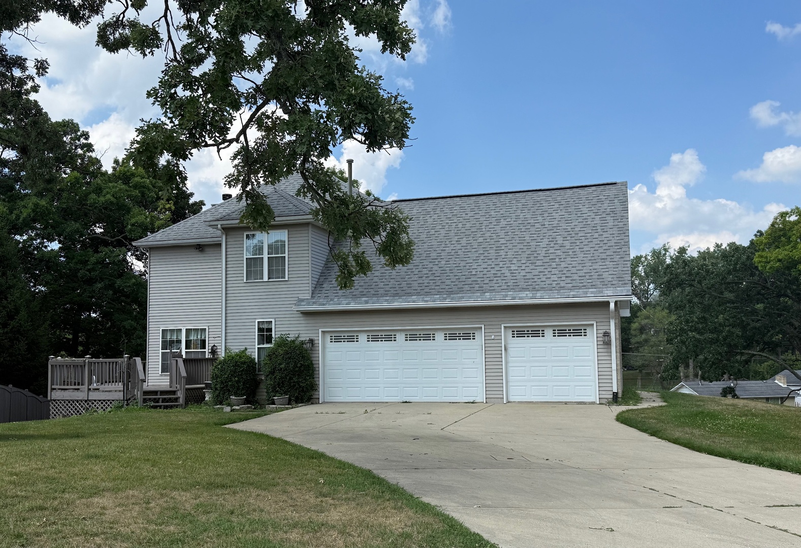 494 Rosewood Drive