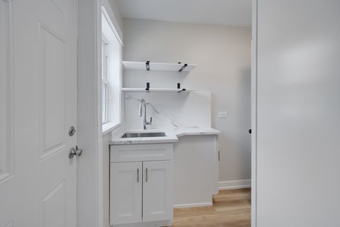 Tiny photo for 4134 S Michigan Avenue, Chicago, IL 60653 (MLS # 12622976)