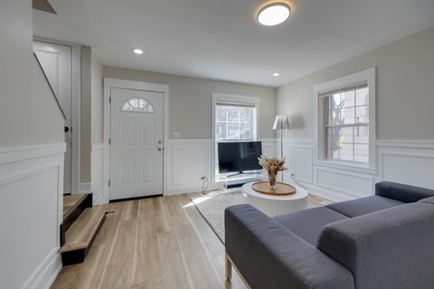 Tiny photo for 4134 S Michigan Avenue, Chicago, IL 60653 (MLS # 12622976)